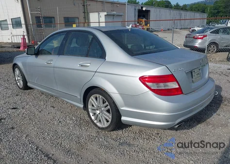 2009 Mercedes-Benz C 300 Luxury 4Matic/Sport 4Matic из США, поврежденный, VIN WDDGF81X39R060084